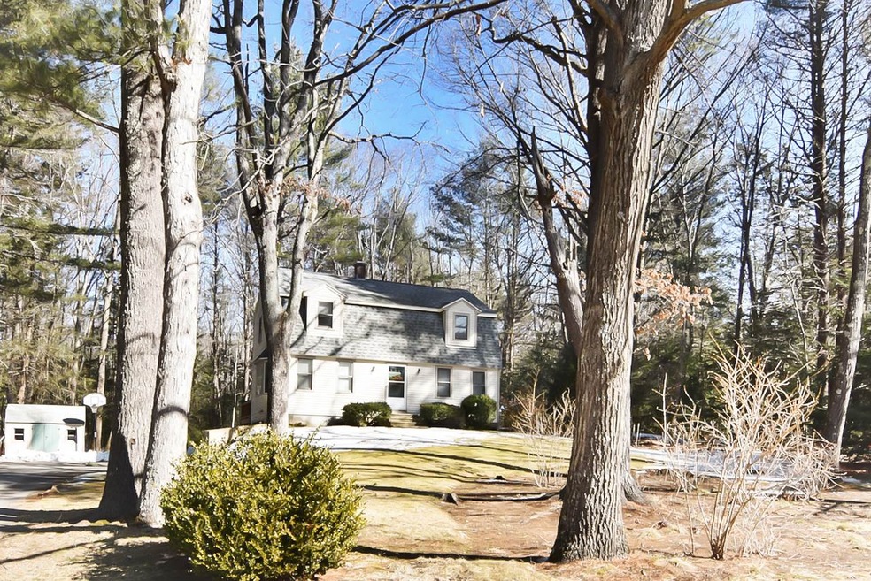 20 Butterfield Ln, Stratham, NH 03885 - photo 1