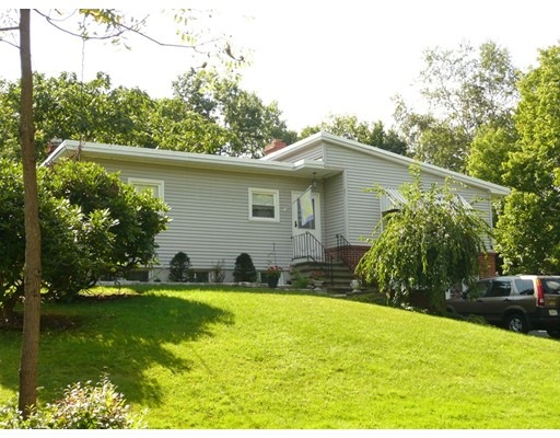 10 Old Rock Valley Rd, Holyoke, MA 01040 - photo 1