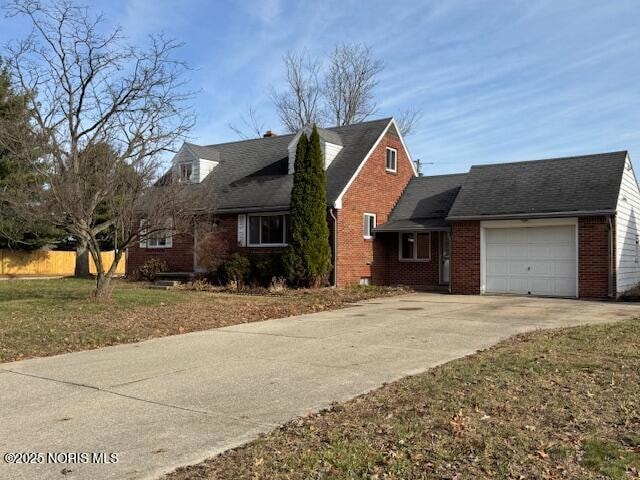 1032 Saturn Dr, Toledo, OH 43615 - photo 1