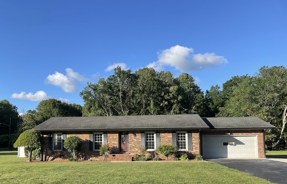 603 Lowry St, Manchester, TN 37355 - photo 1