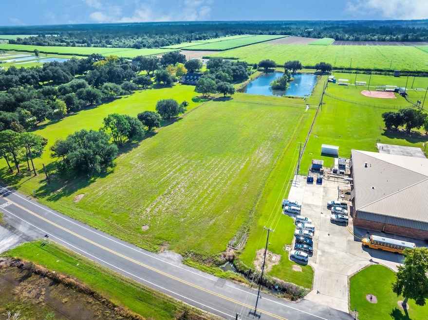 617 B Bayou Dularge Rd, Houma, LA 70363 - photo 1