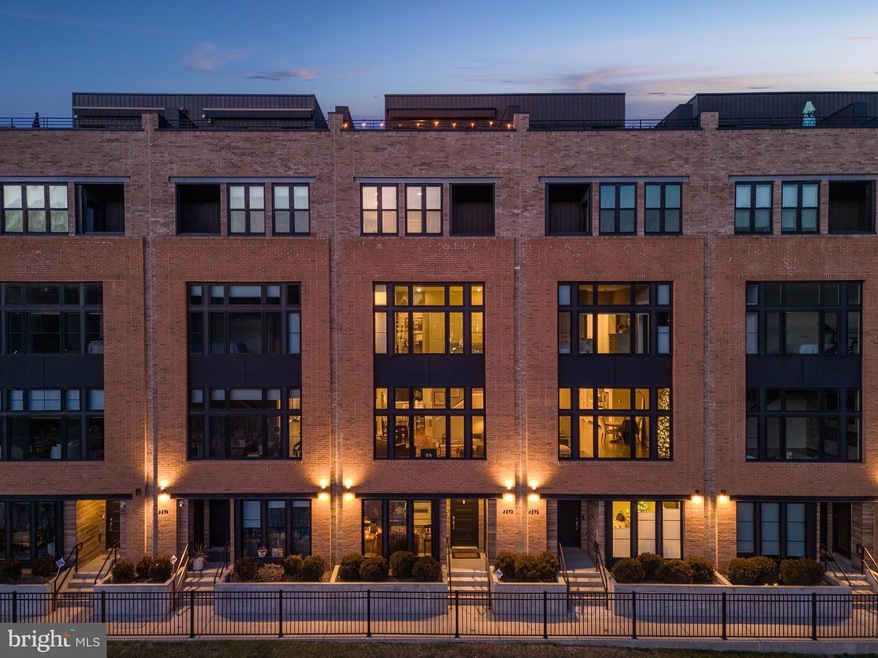 4572 Riverside Way, Philadelphia, PA 19127 - photo 1