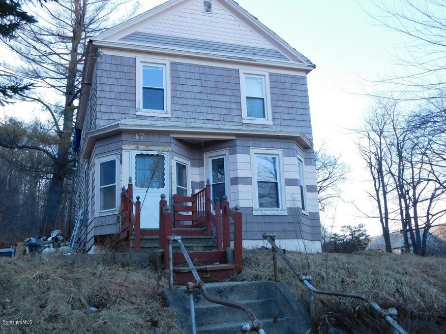 47 Whitman St, North Adams, MA 01247 - photo 1