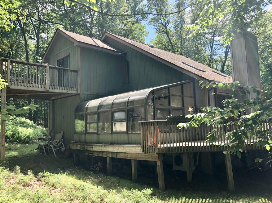 104 Davos Ln, Tafton, PA 18464 - photo 1