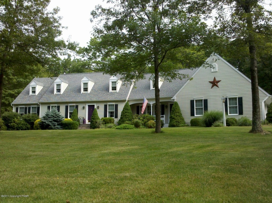 153 Wyndham Dr, Cresco, PA 18326 - photo 1