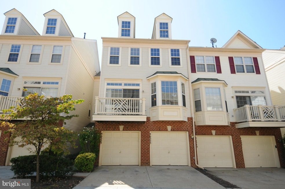 46353 Pryor Square, Sterling, VA 20165 - photo 1