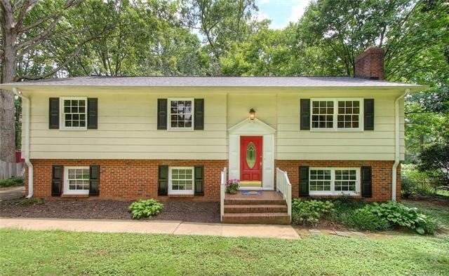 Gorgeous split foyer home on half an acre!