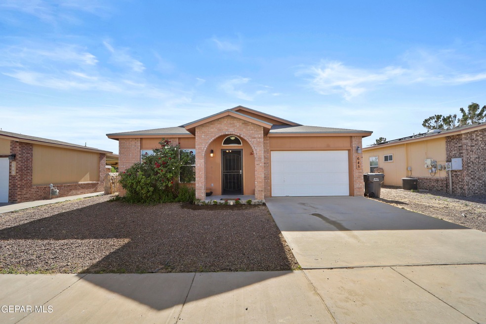 645 Maravillas St, El Paso, TX 79928 - photo 1