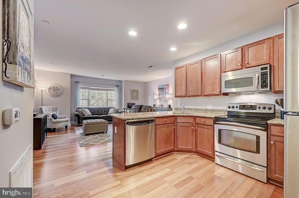 821 Harry St unit 106, Conshohocken, PA 19428 - photo 1