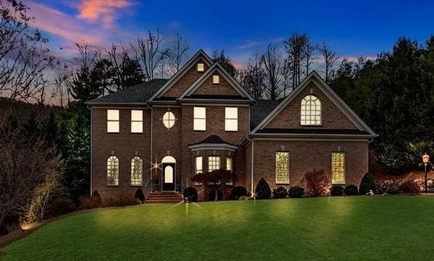 5652 Longridge Drive Twilight pic