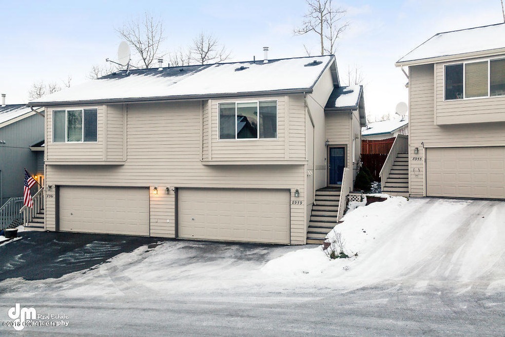 Exterior   _DMD_9740-SMALL