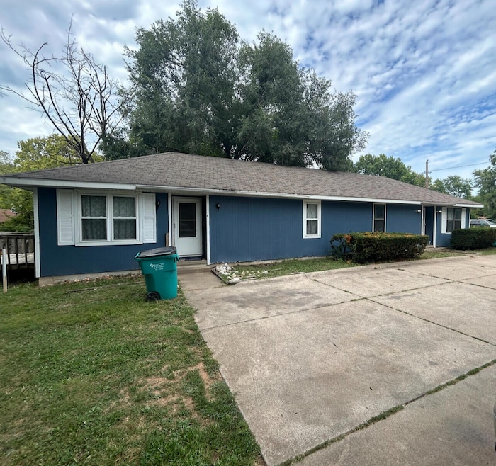 1625 N Colgate Ave, Springfield, MO 65802 - photo 1