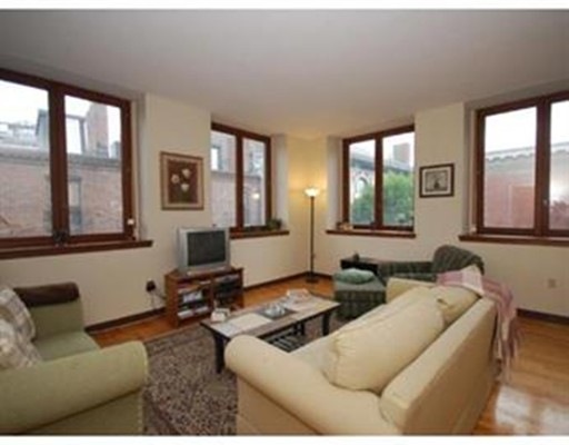 61 Prince St unit 4E, Boston, MA 02113 - photo 1