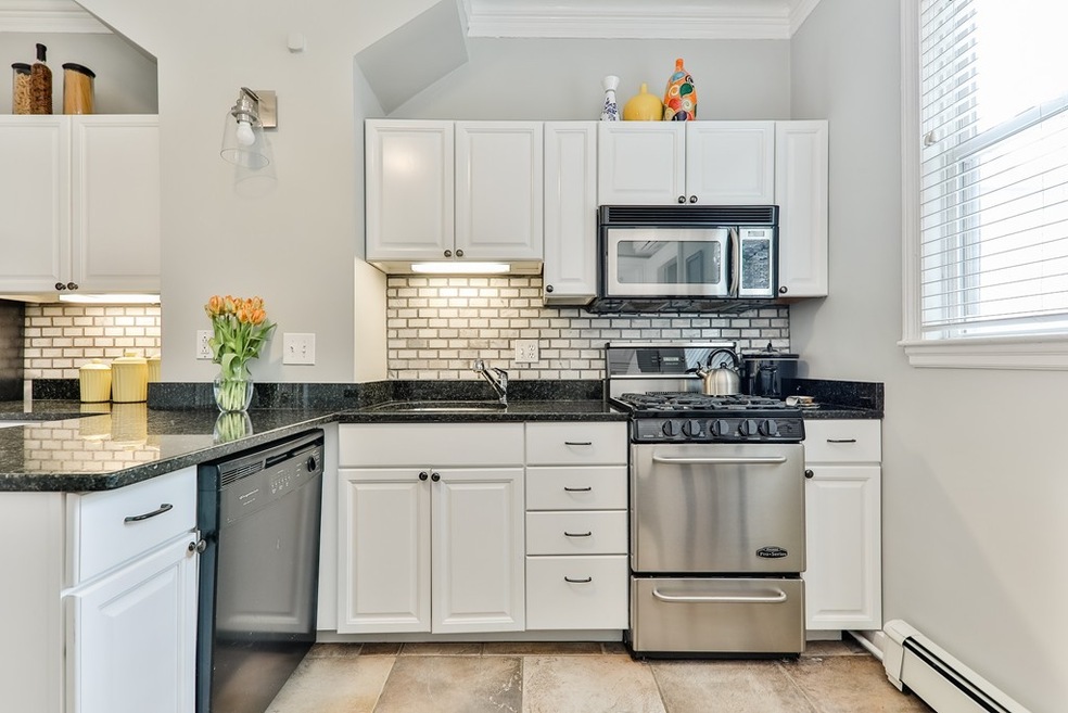 7 Gates St unit 2, Boston, MA 02127 - photo 1