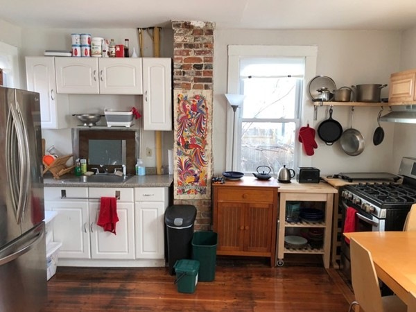 197 Franklin St unit 1, Cambridge, MA 02139 - photo 1