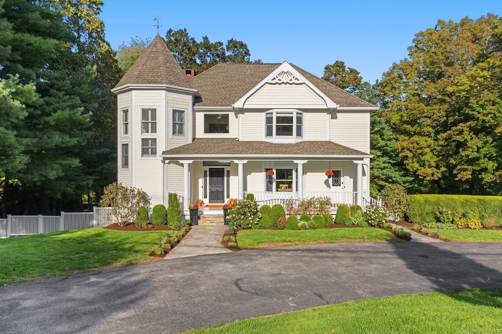 860 Silvermine Rd, New Canaan, CT 06840 - photo 1