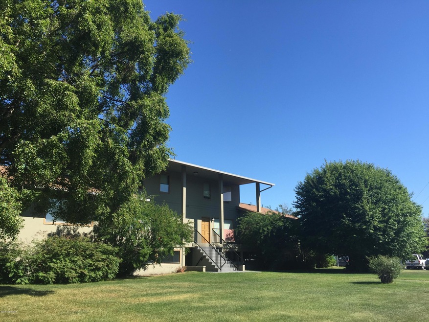 3101 Eide St unit E, Anchorage, AK 99503 - photo 1