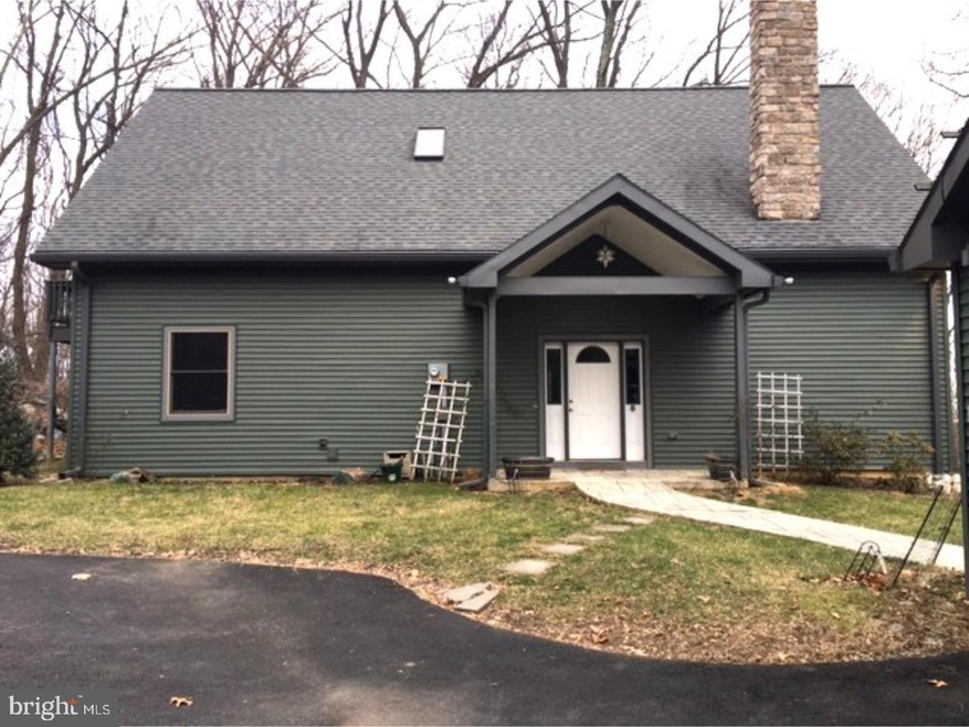 7175 Corning Rd, Zionsville, PA 18092 - photo 1