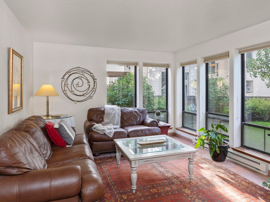 134 South Tomboy Drive-016-016-Living Ro