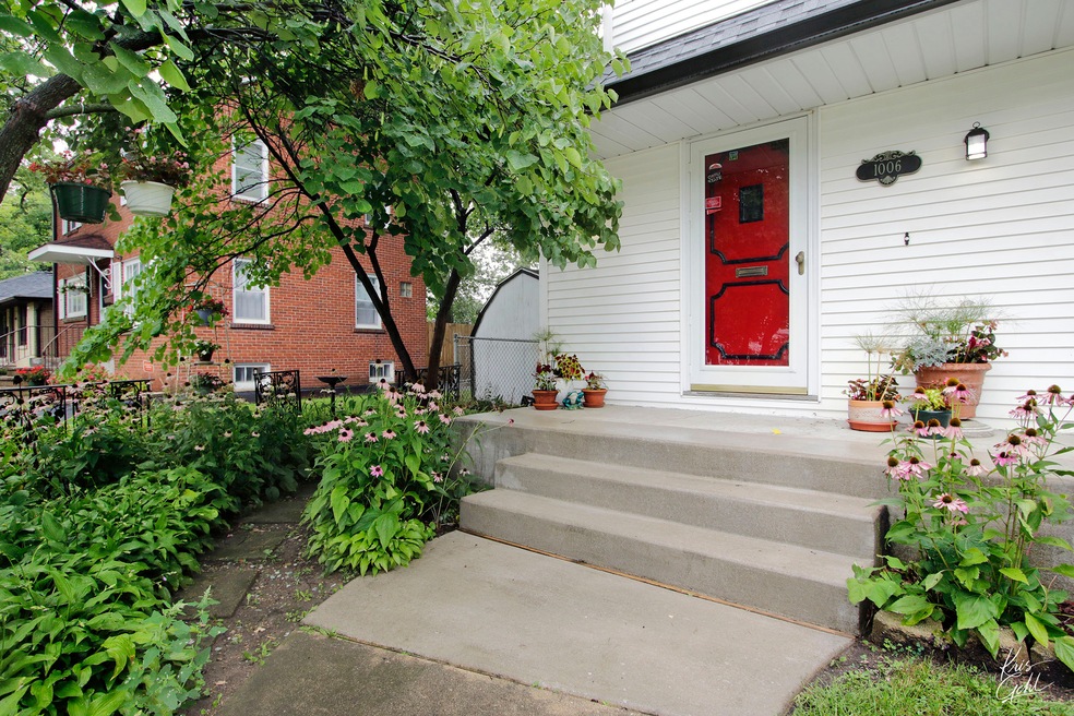 1006 W Keith Ave, Waukegan, IL 60085 - photo 1