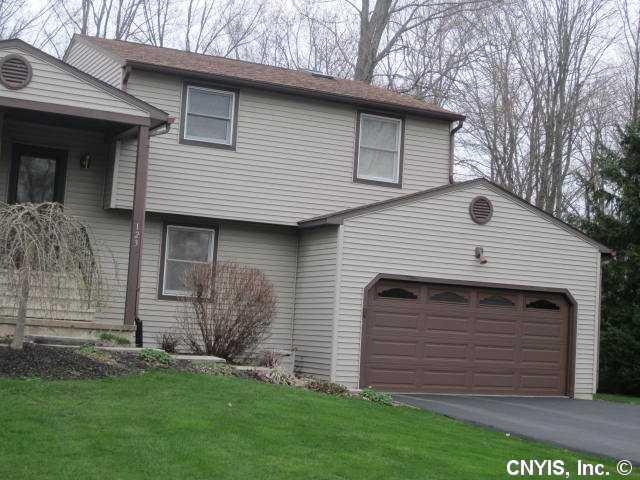 Exterior Front newer roof, driveway & landscaping
