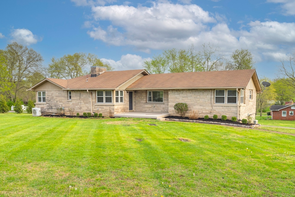 501 W Old Hickory Blvd unit Upper, Madison, TN 37115 - photo 1