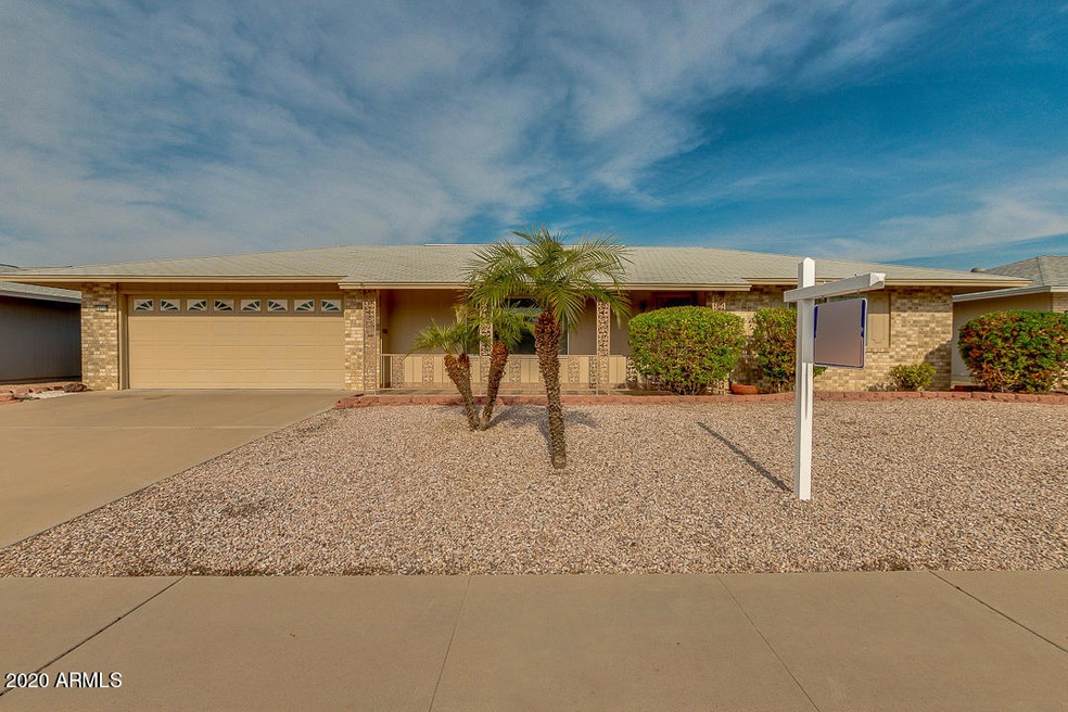 10710 W Hutton Dr, Sun City, AZ 85351 - photo 1