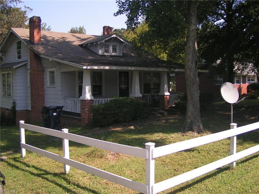 1501 E Fairfield Rd, High Point, NC 27263 - photo 1