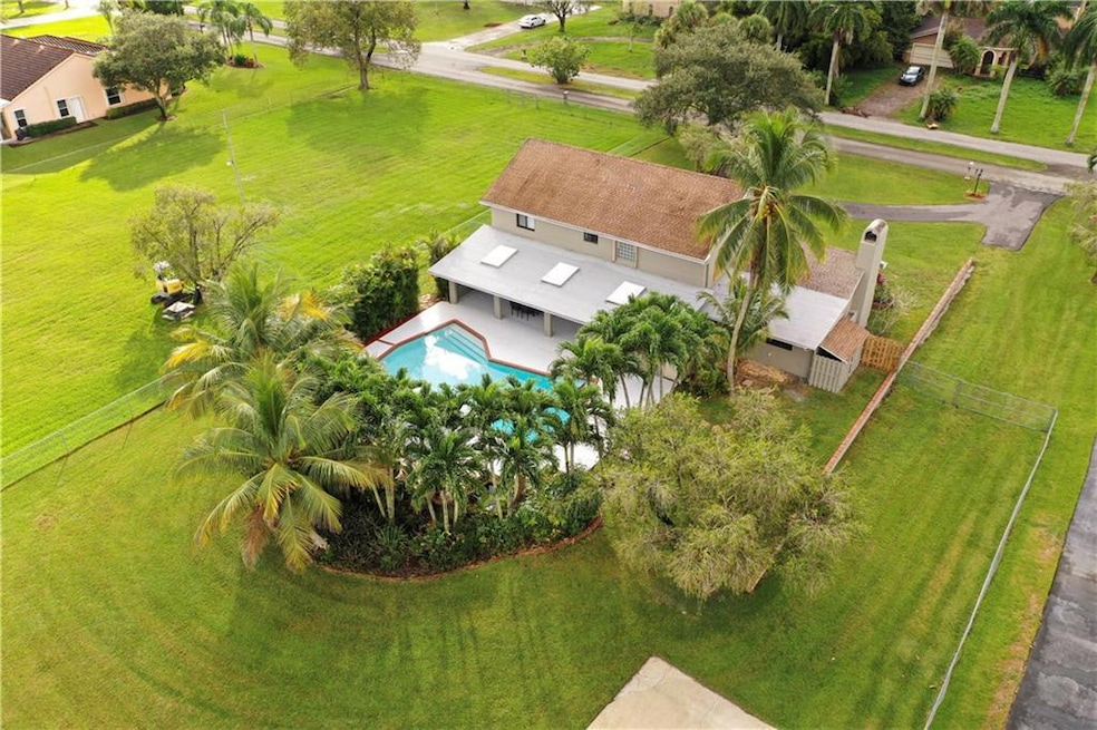 15431 SW 31st St, Davie, FL 33331 - photo 1