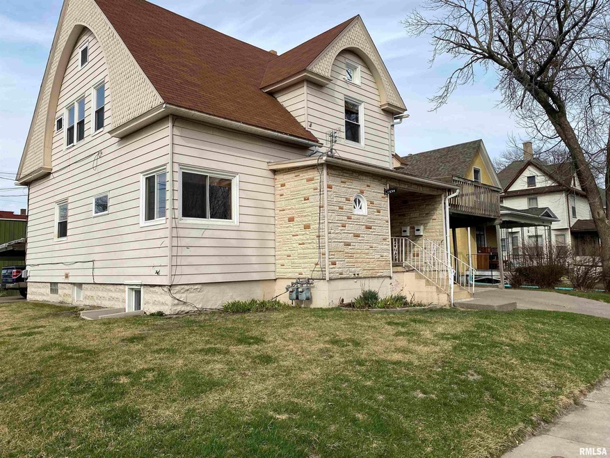 1454 W 14th St, Davenport, IA 52804 - photo 1