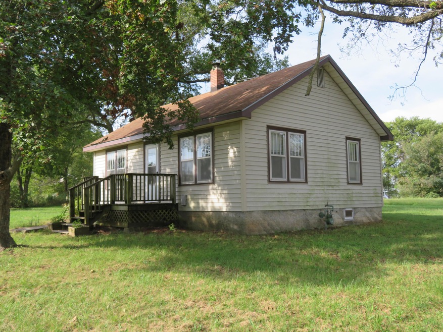 204 S Macon St, Jerico Springs, MO 64756 - photo 1