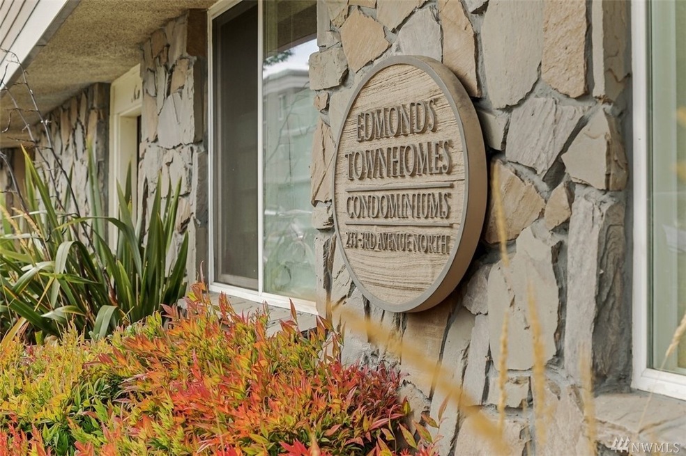 233 3rd Ave N unit 17, Edmonds, WA 98020 - photo 1