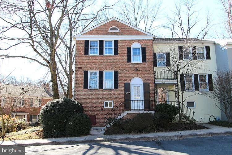 3577 Hamlet Place, Chevy Chase, MD 20815 - photo 1