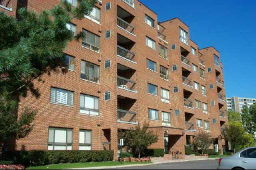 600 Naples Ct unit 602, Glenview, IL 60025 - photo 1