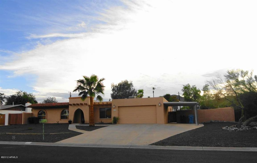 GREAT CURB APPEAL
