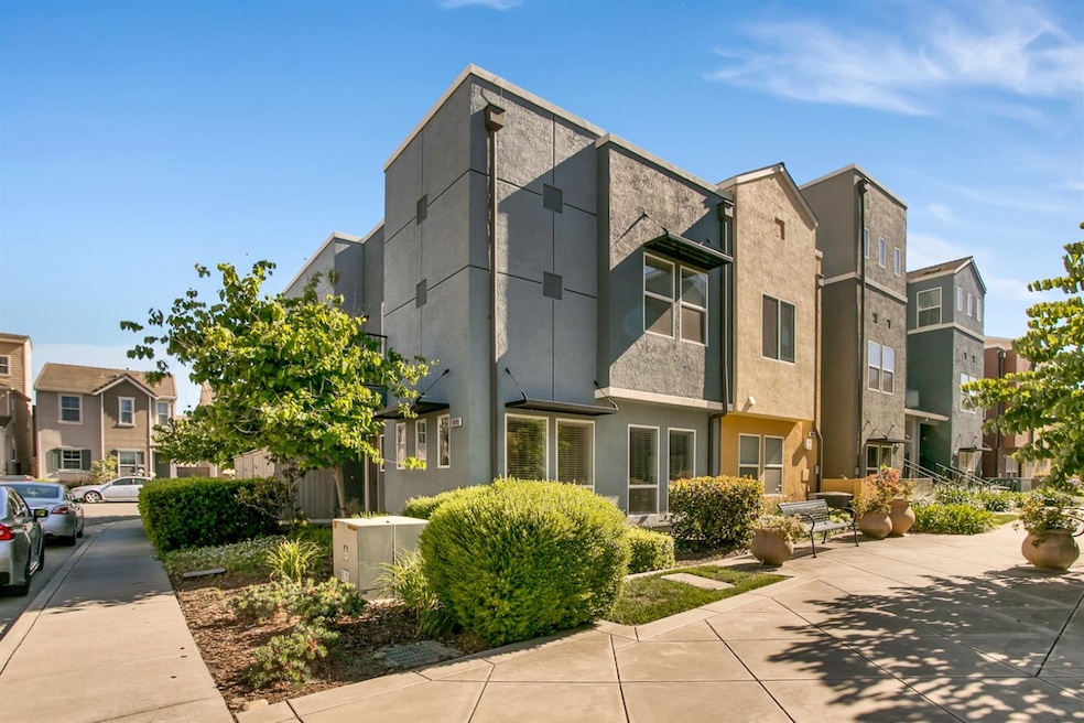 10889 Stourport Way, Rancho Cordova, CA 95670 - photo 1