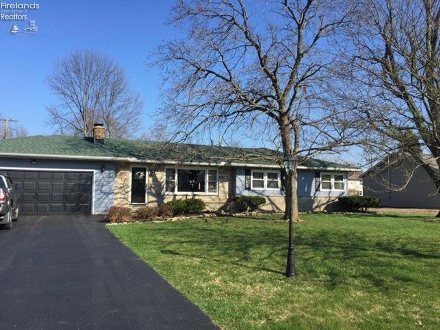 1515 Burson Dr, Findlay, OH 45840 - photo 1