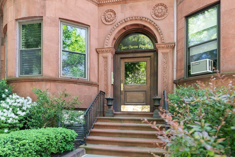 1083 Beacon St unit 3, Brookline, MA 02446 - photo 1