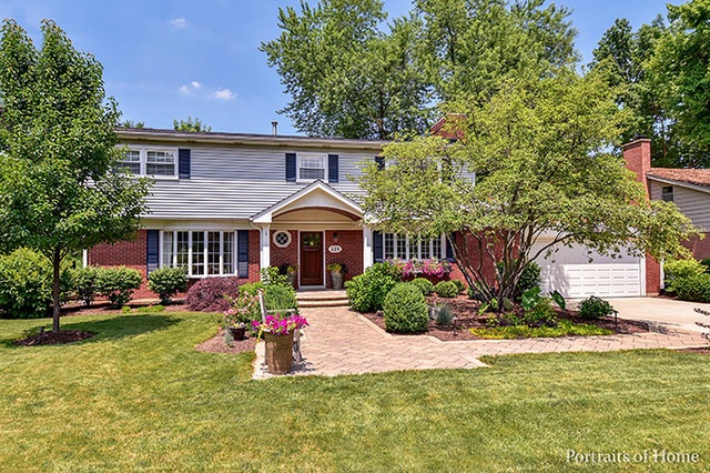 223 E Farnham Ln, Wheaton, IL 60189 - photo 1