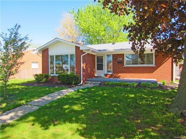 3 BEDROOM BRICK RANCH