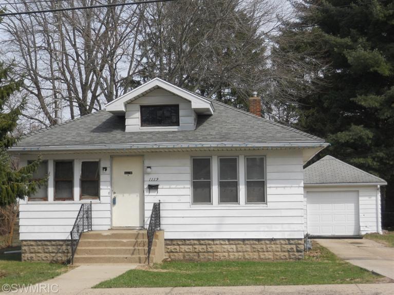 1119 Lake St, Niles, MI 49120 - photo 1