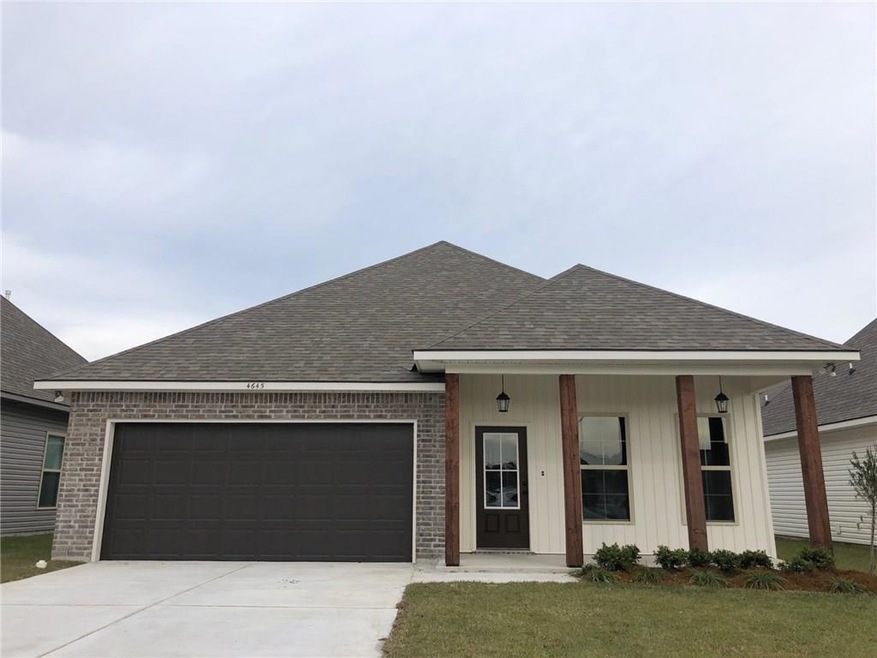 4645 Park Shore Dr, Marrero, LA 70072 - photo 1