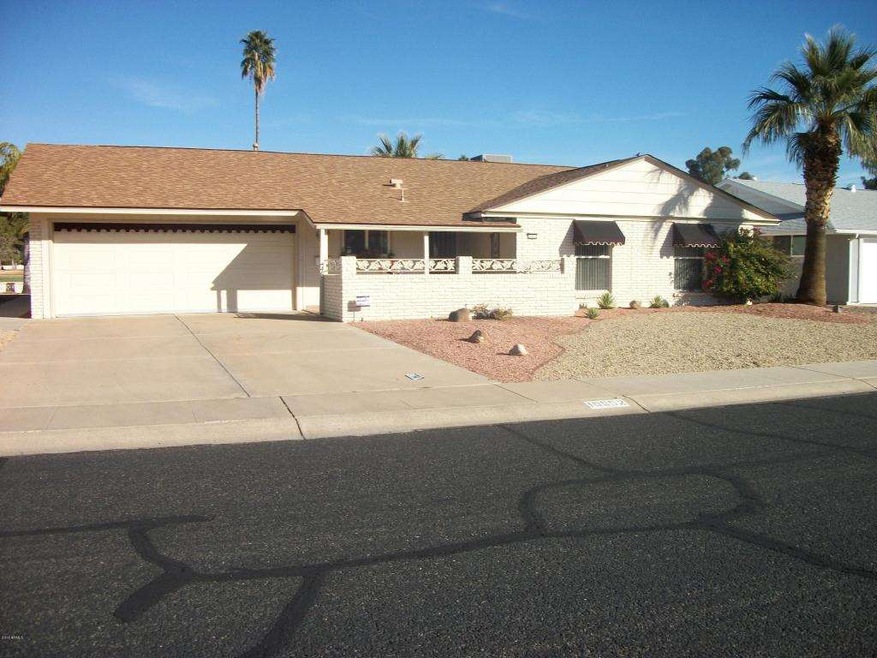 10552 W Mission Ln, Sun City, AZ 85351 - photo 1