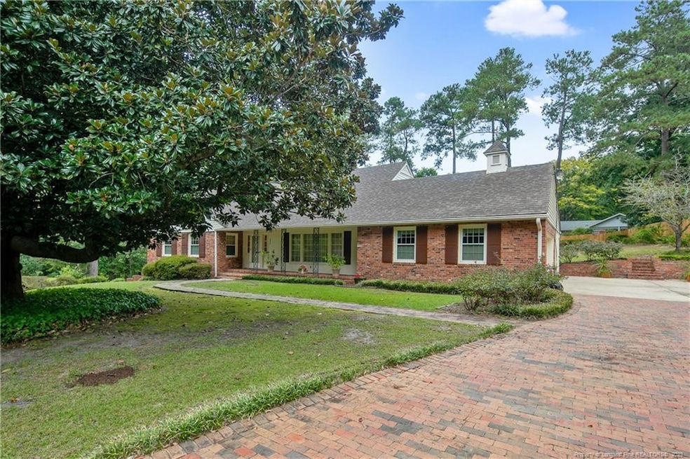 2220 Westhaven Dr, Fayetteville, NC 28303 - photo 1