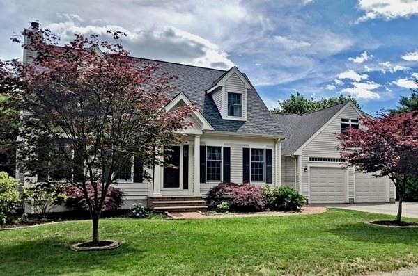 70 Sol e Mar St, South Dartmouth, MA 02748 - photo 1