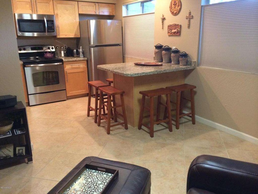 Kitchen/Breakfast Bar
