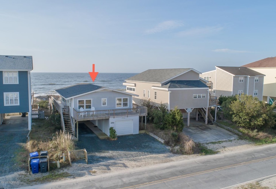 370 E 1st St Ocean Isle Beach-large-039-