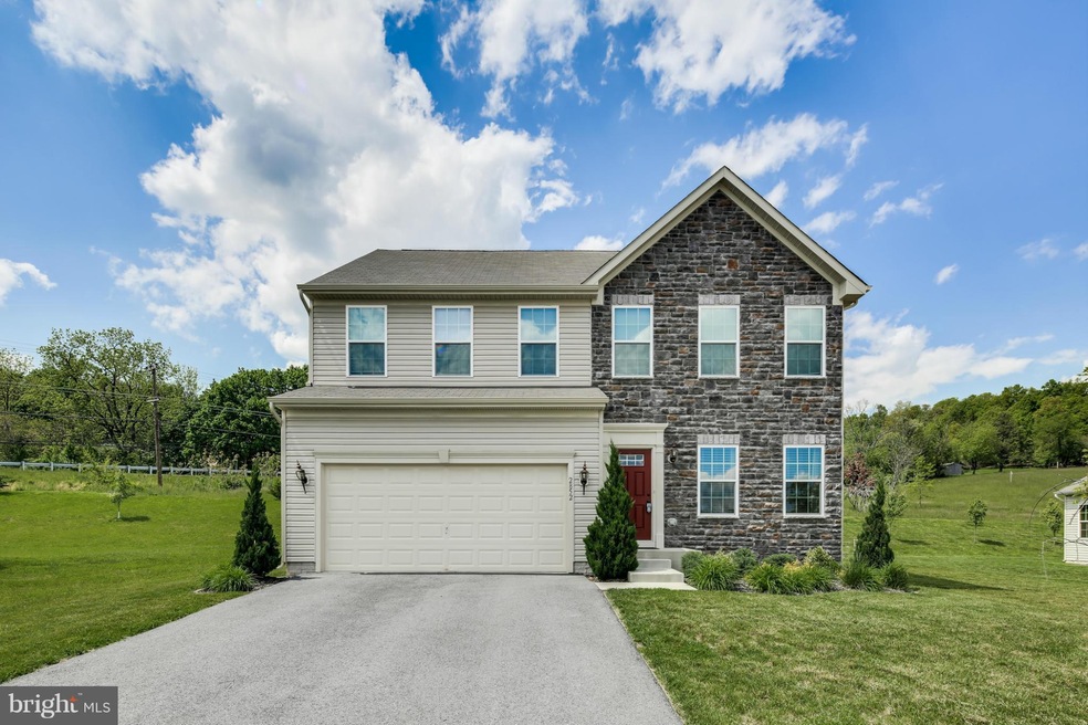 2852 Mahla Ct, Manchester, MD 21102 - photo 1