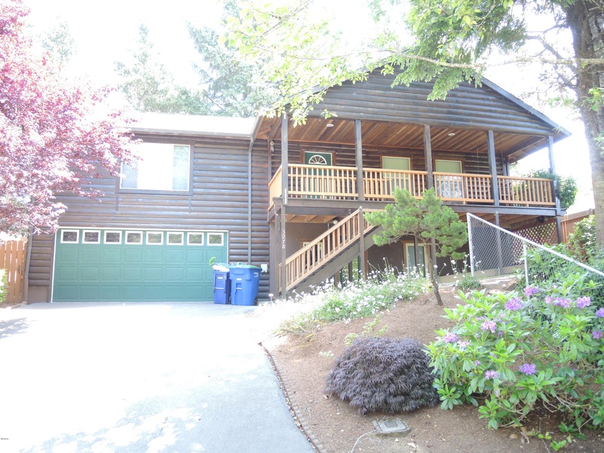 3278 SE Fleet Ave, Lincoln City, OR 97367 - photo 1