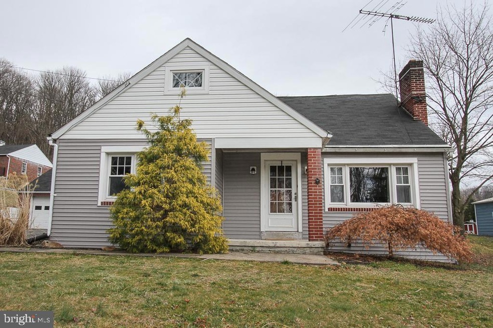 19 Edgehill Dr, Boyertown, PA 19512 - photo 1